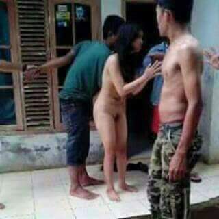 Lagi Ngentot di Grebek Massa